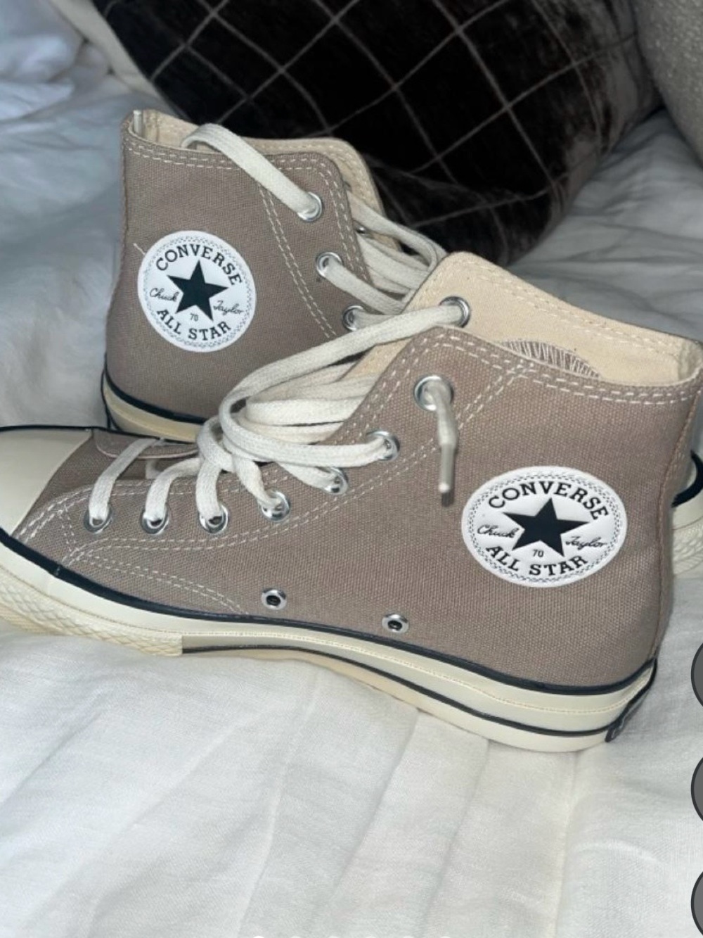 Converse Women’s High Top Sneakers size 6.5 premium Chuck 70 premium converse